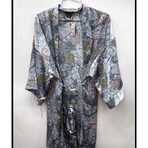 Victoria's Secret Kimono XS/S Blue Paisley Multi-color